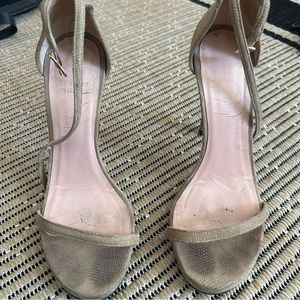 Stuart Weizman the nudist high heel
